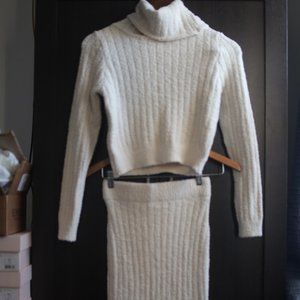 NWOT Chenille Beige Cream Soft Skirt Matching Set.